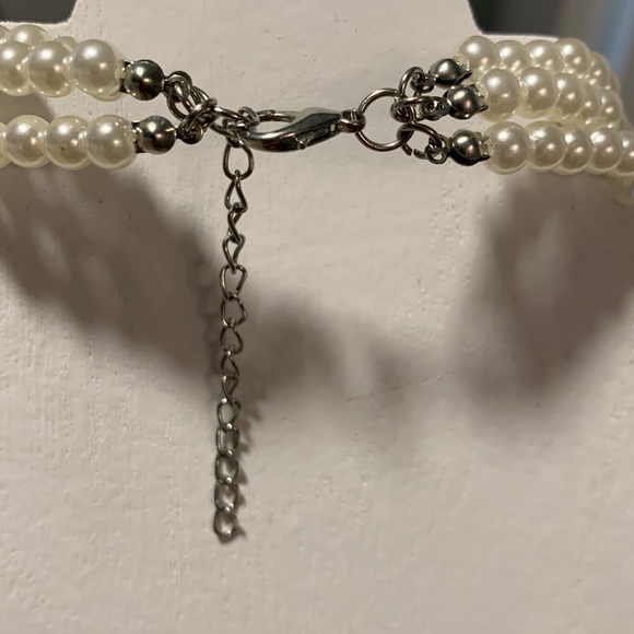 Multi strand pearl choker necklace - Picture 3 of 3